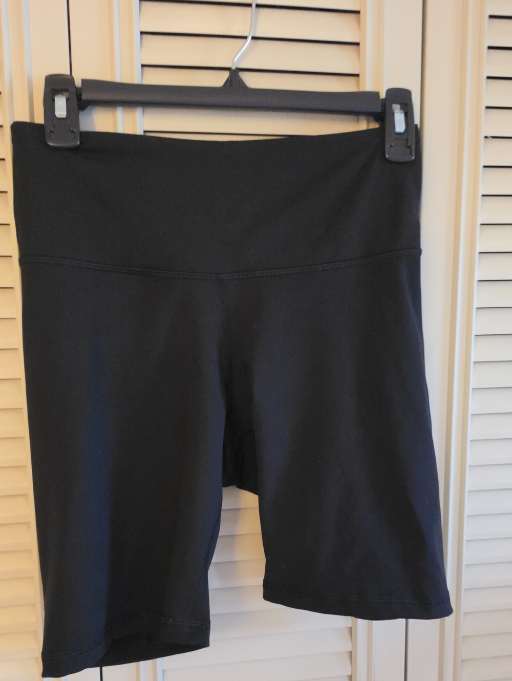 Old Navy Womens Active Black High-Rise Bike Shorts Med